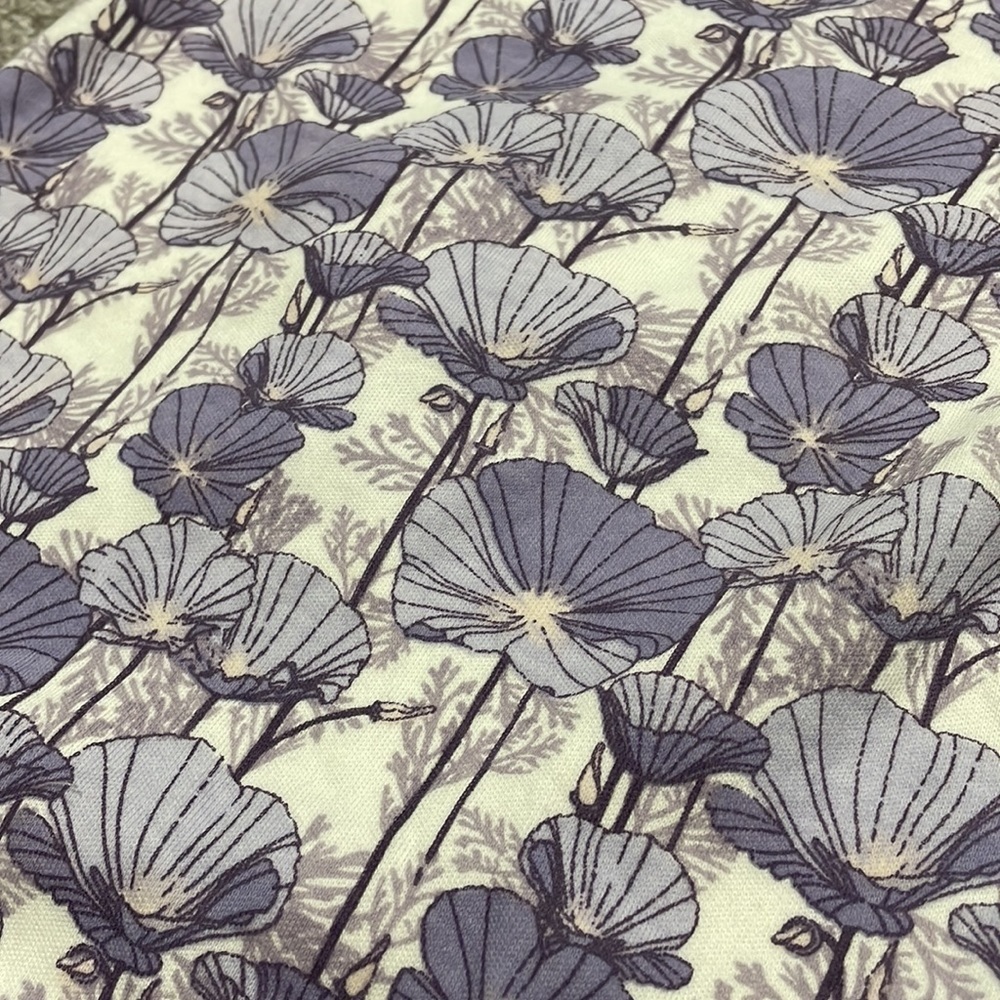 Kate Quinn Small Purple Poppy Ruffle Leg - Picture 3 of 7